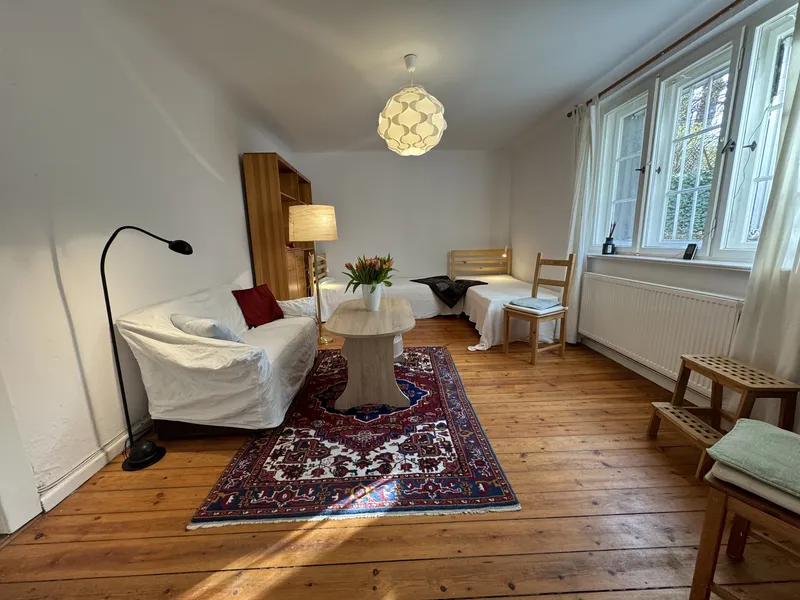 Mexikoplatznah:  1,5-Zimmer-Wohnung in Berlin-Zehlendorf — photo 1